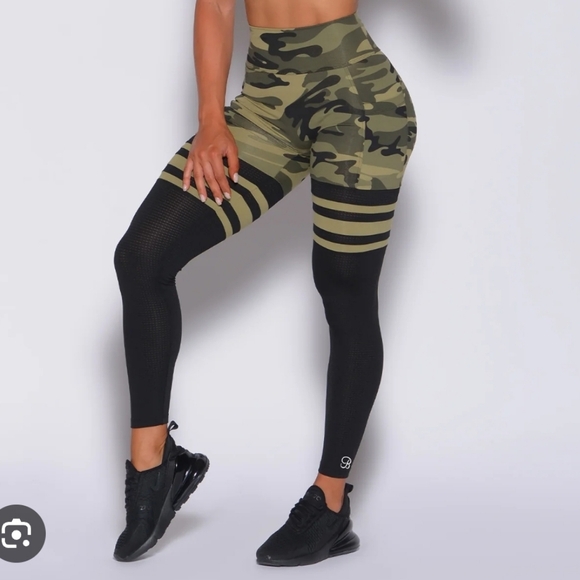 Bombshell Sportswear Pants - Bombshell Sportswear legging and crop top lot